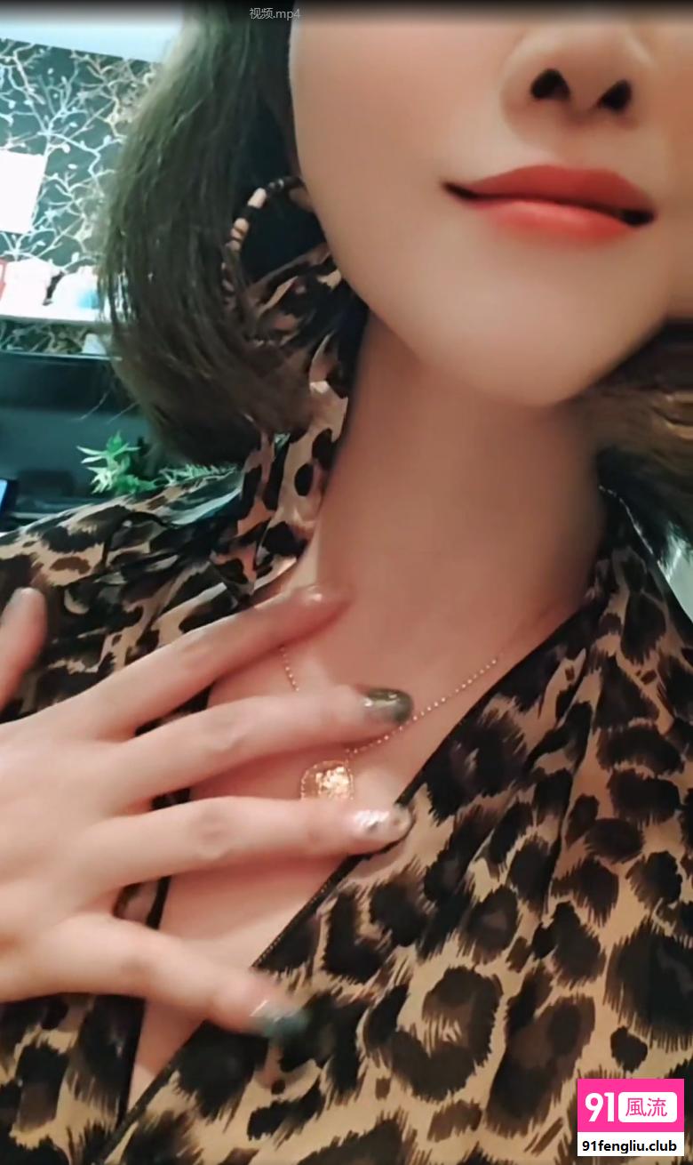 立水桥黑丝美腿瑜伽